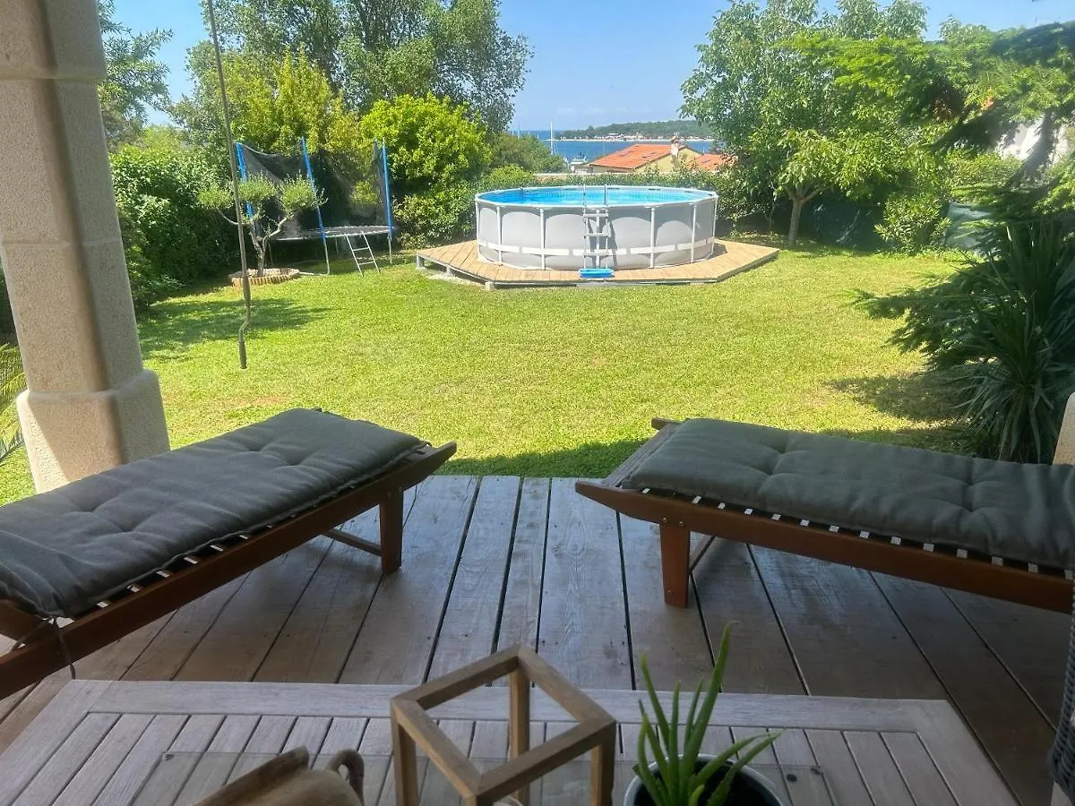 Appartement Stone House Chiara Seaview à Funtana