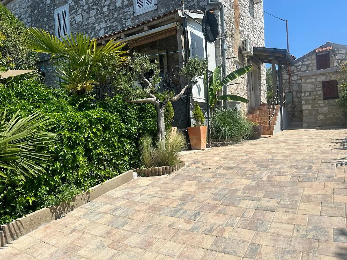 Stone House Chiara Seaview Apartman Funtana